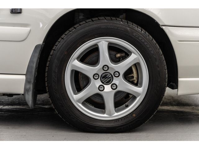 VOLVO VOLVO V70 2000