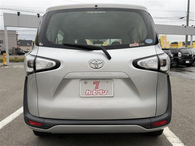 TOYOTA SIENTA 4WD 2017