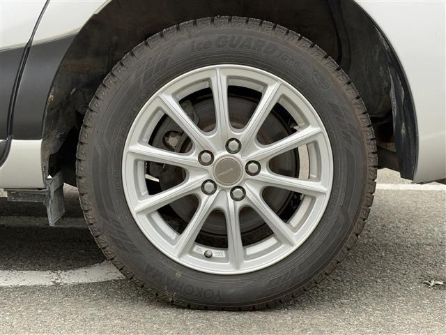 TOYOTA SIENTA 4WD 2017