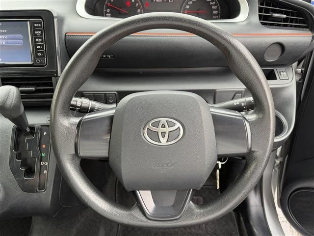 TOYOTA SIENTA 4WD 2017