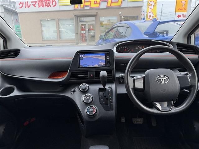 TOYOTA SIENTA 4WD 2017