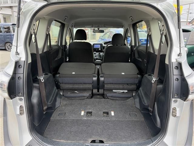 TOYOTA SIENTA 4WD 2017