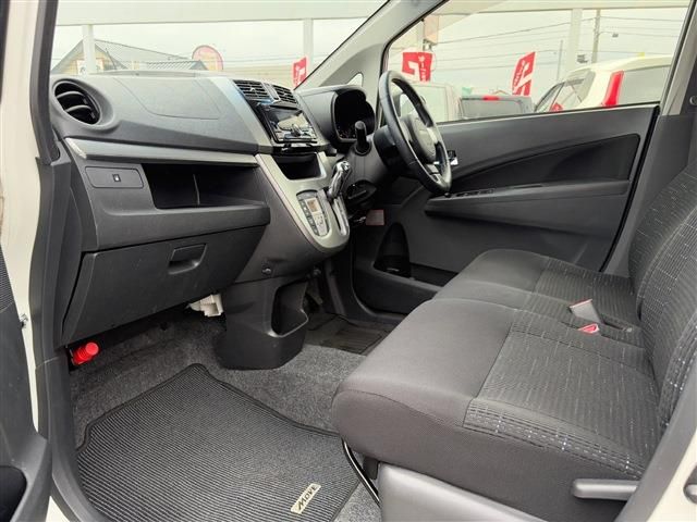 DAIHATSU MOVE CUSTOM 4WD 2013