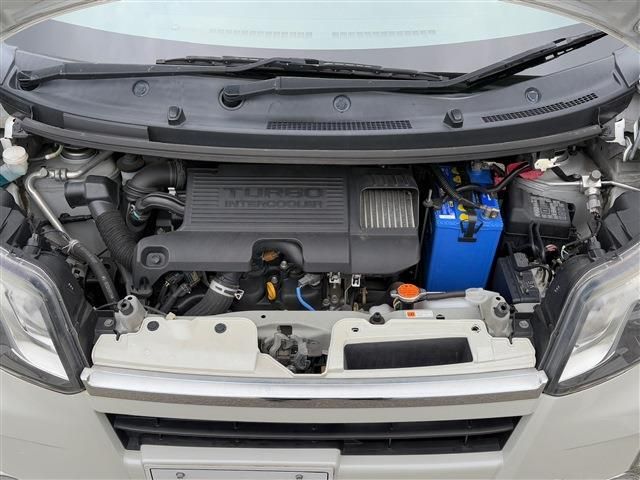 DAIHATSU MOVE CUSTOM 4WD 2013