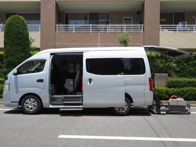 NISSAN NV350 CARAVAN 2012