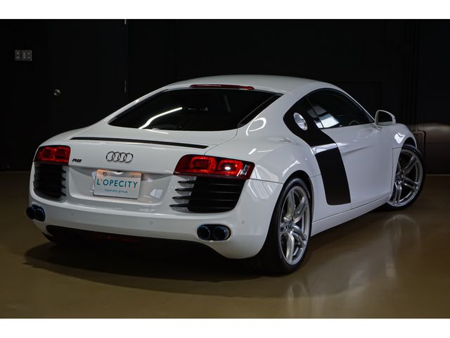 AUDI AUDI R8 2008