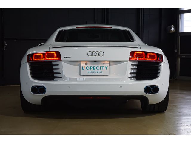AUDI AUDI R8 2008