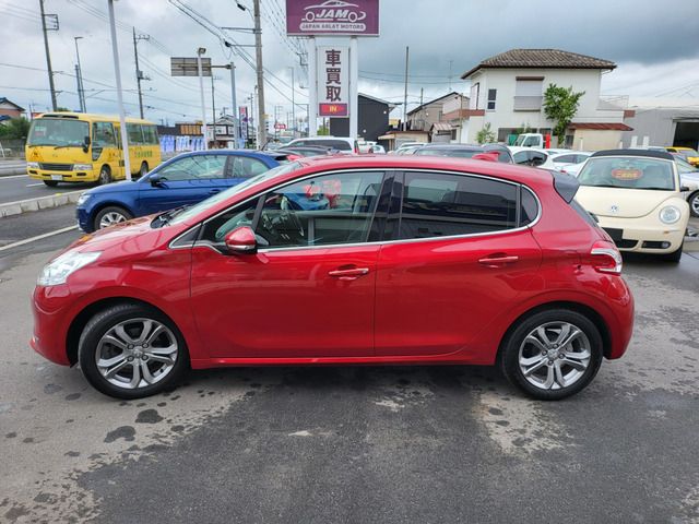 PEUGEOT PEUGEOT 208 2014