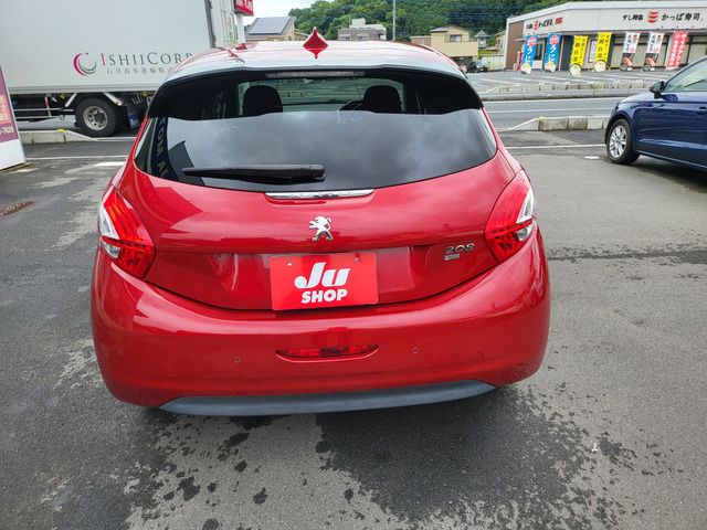 PEUGEOT PEUGEOT 208 2014