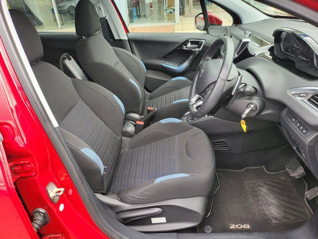 PEUGEOT PEUGEOT 208 2014