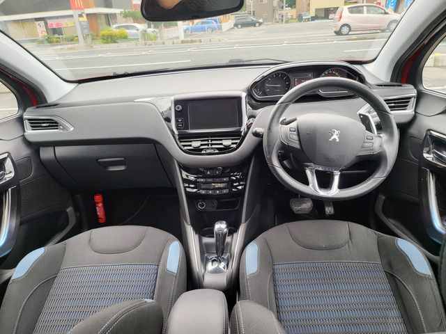 PEUGEOT PEUGEOT 208 2014