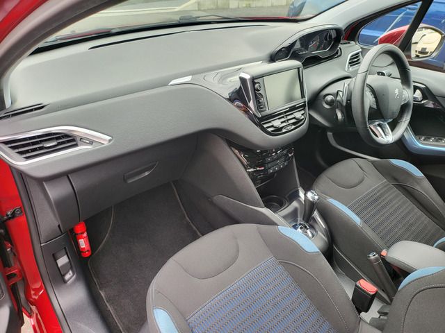 PEUGEOT PEUGEOT 208 2014