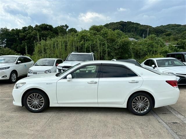 TOYOTA CROWN sedan hybrid 2015