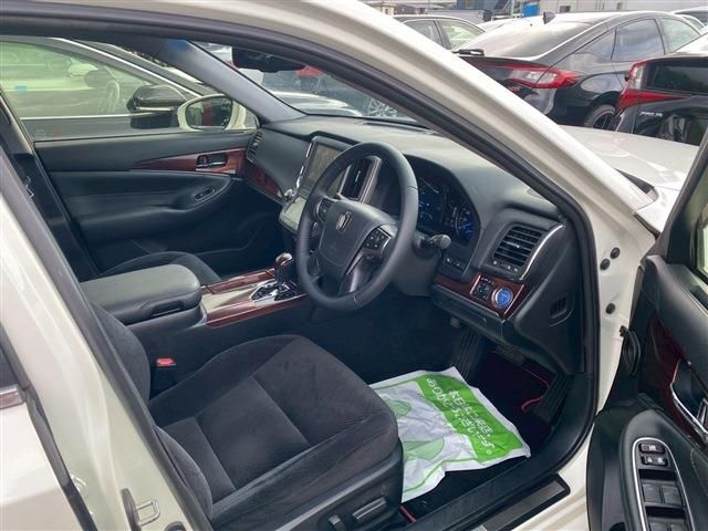 TOYOTA CROWN sedan hybrid 2015