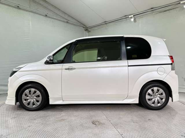 TOYOTA SPADE 2014