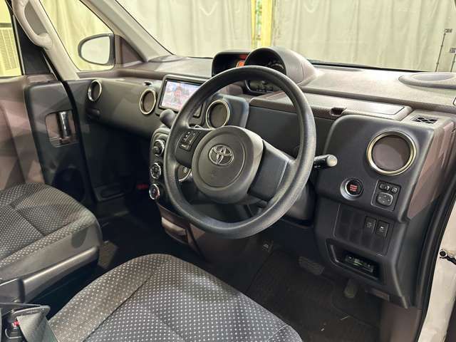 TOYOTA SPADE 2014