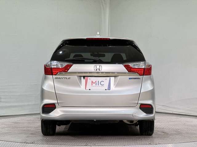 HONDA SHUTTLE HYBRID 2016