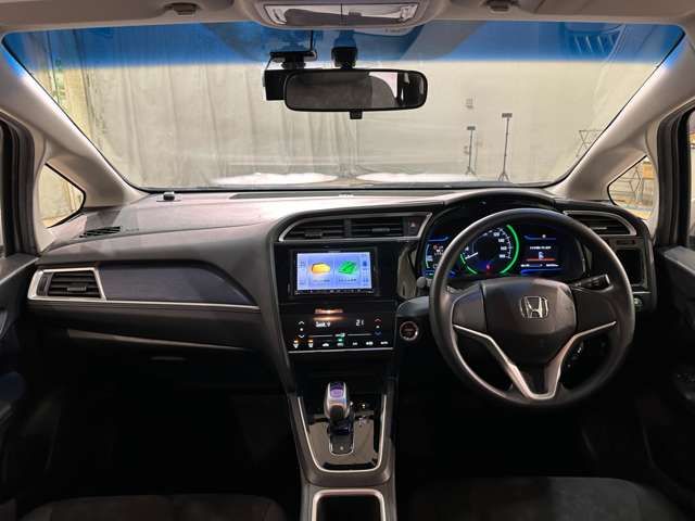 HONDA SHUTTLE HYBRID 2016
