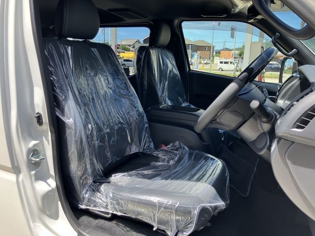 TOYOTA HIACE van 2WD 2025