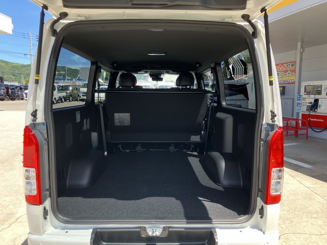 TOYOTA HIACE van 2WD 2025