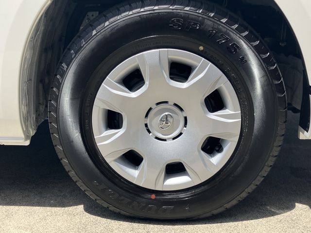 TOYOTA HIACE van 2WD 2025