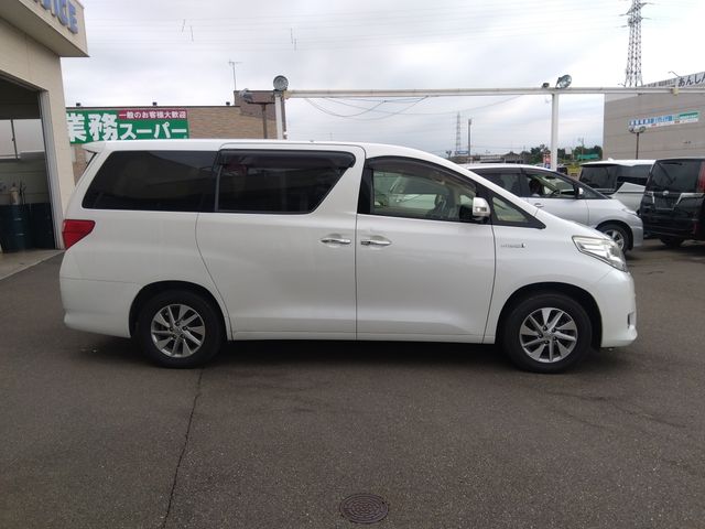 TOYOTA ALPHARD hybrid 4WD 2014