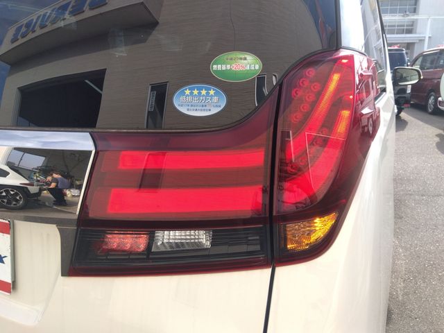 TOYOTA ALPHARD 4WD 2017