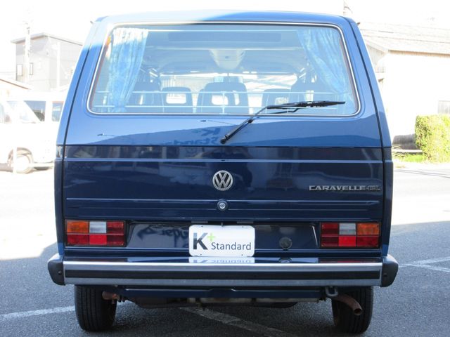 VOLKSWAGEN VOLKSWAGEN CARRAVEL 1990