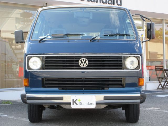 VOLKSWAGEN VOLKSWAGEN CARRAVEL 1990