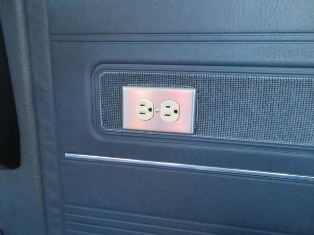 VOLKSWAGEN VOLKSWAGEN CARRAVEL 1990