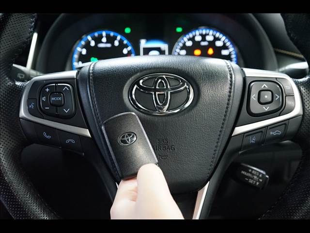 TOYOTA HARRIER 2WD 2017