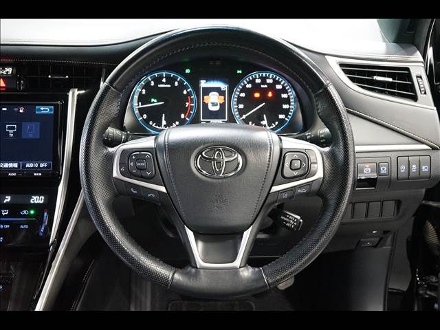 TOYOTA HARRIER 2WD 2017