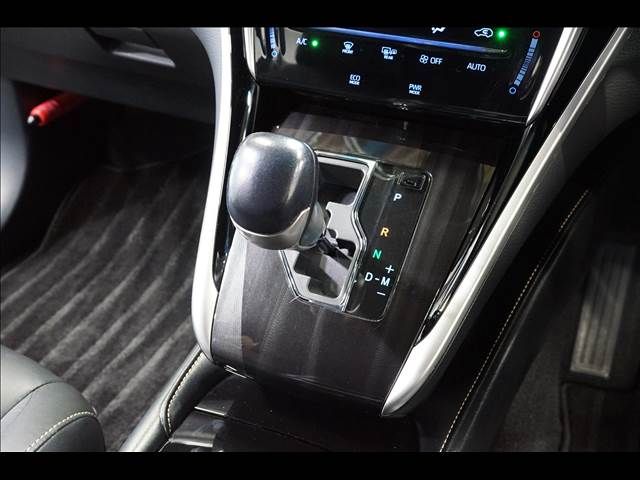 TOYOTA HARRIER 2WD 2017