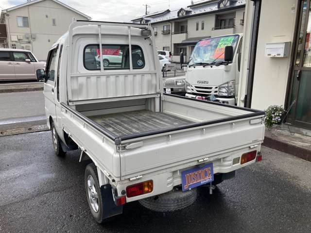 DAIHATSU HIJET truck 4WD 2014