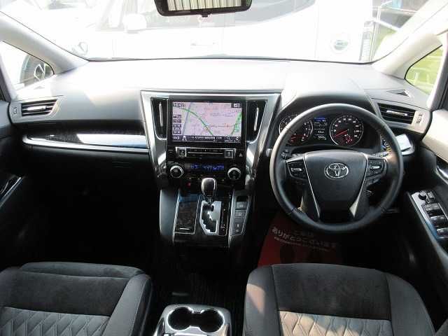 TOYOTA VELLFIRE 2019