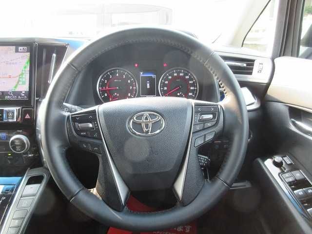 TOYOTA VELLFIRE 2019