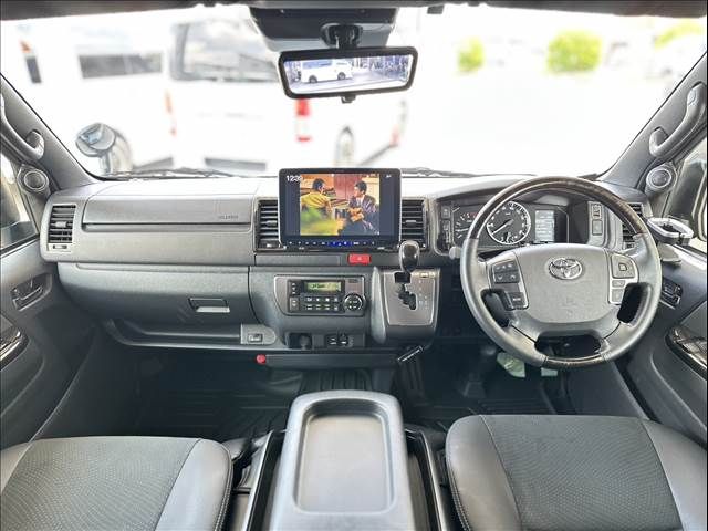 TOYOTA HIACE van 2WD 2024