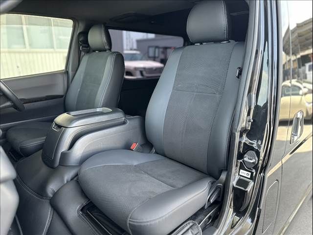 TOYOTA HIACE van 2WD 2024