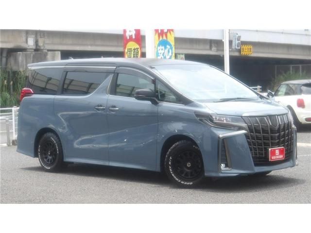 TOYOTA ALPHARD 2018
