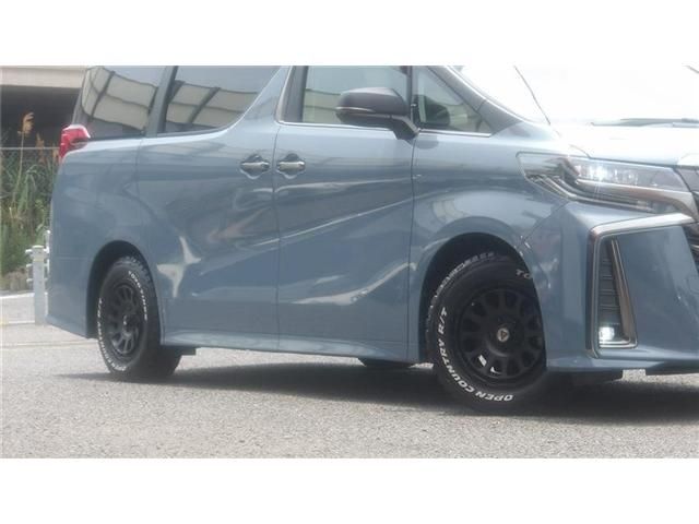 TOYOTA ALPHARD 2018