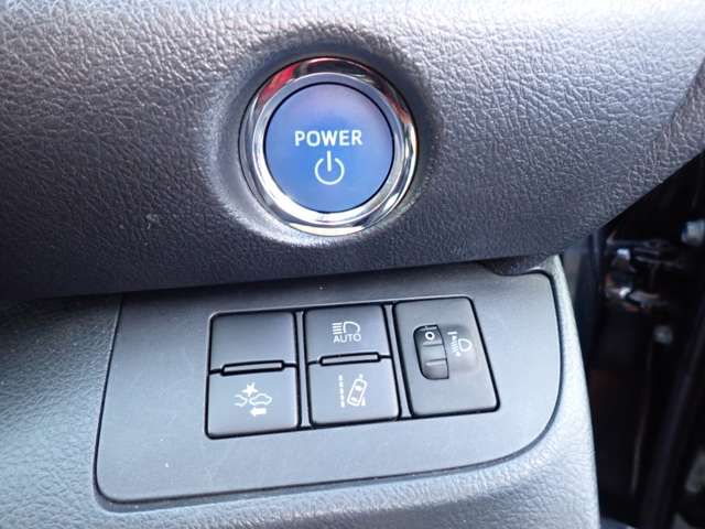 TOYOTA SIENTA HYBRID 2019