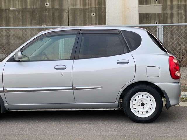 TOYOTA DUET 2003