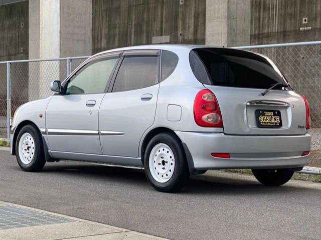 TOYOTA DUET 2003