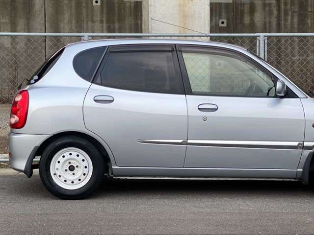TOYOTA DUET 2003