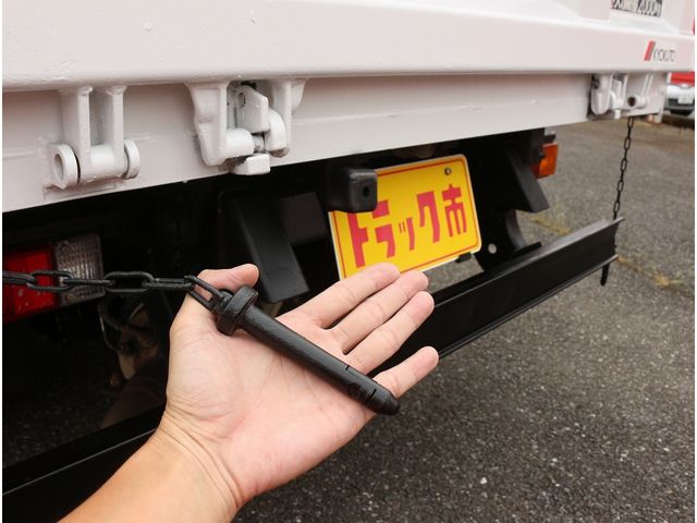 MITSUBISHI CANTER 2018