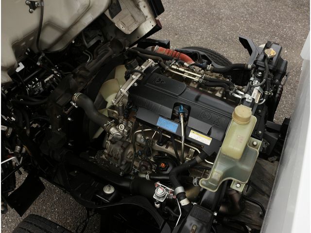 MITSUBISHI CANTER 2018