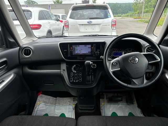 NISSAN DAYZ ROOX 4WD 2015