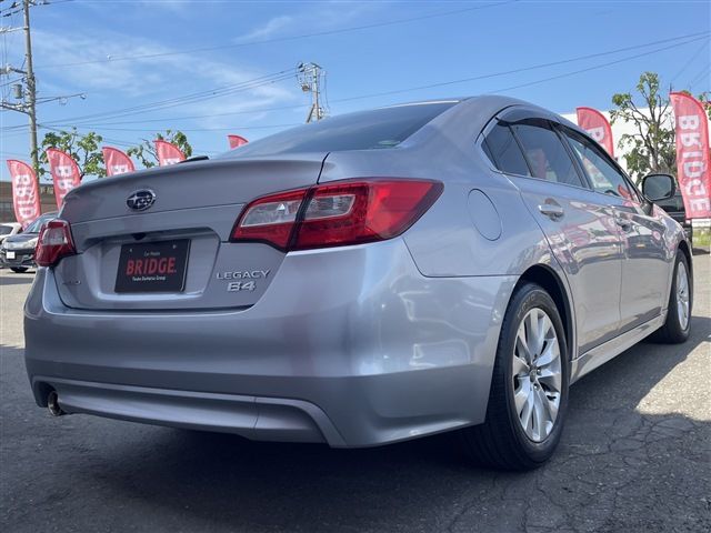 SUBARU LEGACY B4 2017