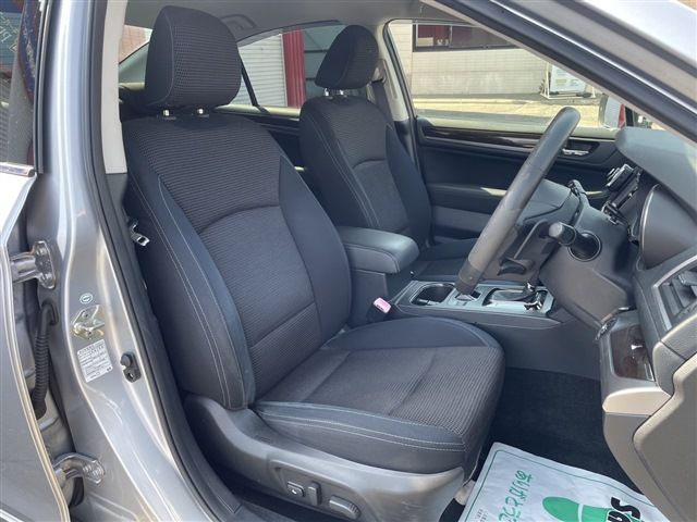 SUBARU LEGACY B4 2017