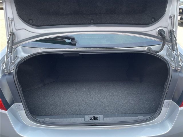 SUBARU LEGACY B4 2017